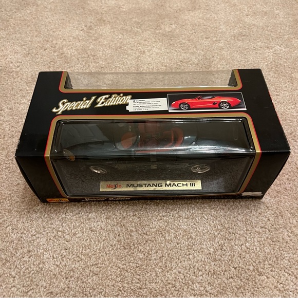Maisto Special Edition Mustang Mach III Toy Car - Black and Red